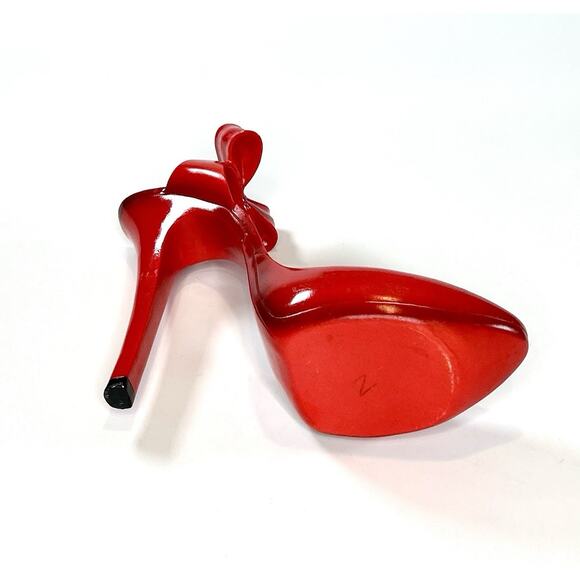 Classic Red High Heel Bow Tie Stiletto Decorative Wine Bottle Holder - Picture 6 of 6